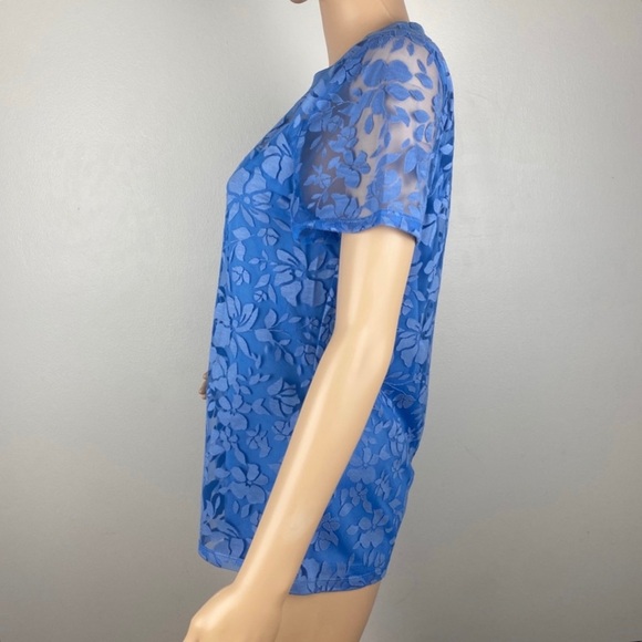 NEW LAUNDRY BY SHELLI SEGAL BLUE FLORAL SHORT SLEEVE TOP - Picture 4 of 5